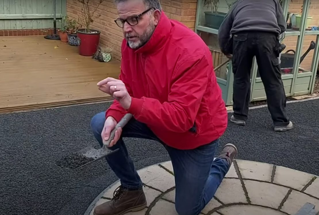 Preparing the ground for artificial grass